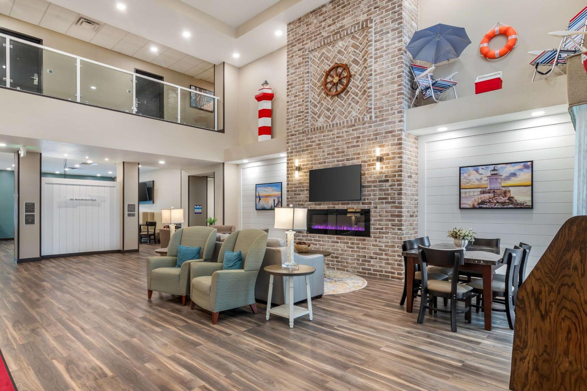 Best Western Plus Bluffton/Hilton Head Hotel Exterior photo